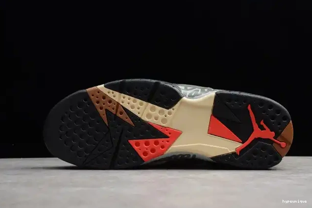 HYPE 7 Jordan Air x Patta Icicle AT3375-100 0526